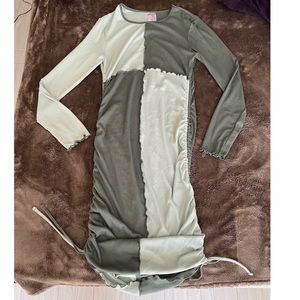 Ruched colorblock dress ✨